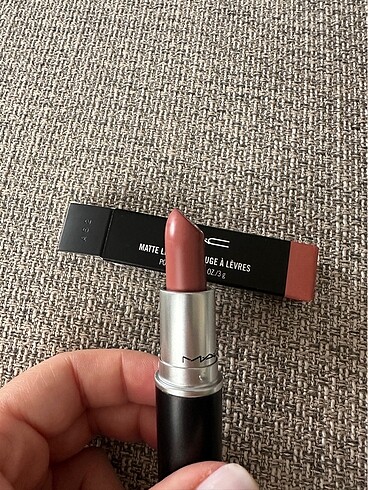 MAC Mac ruj velvet teddy 617