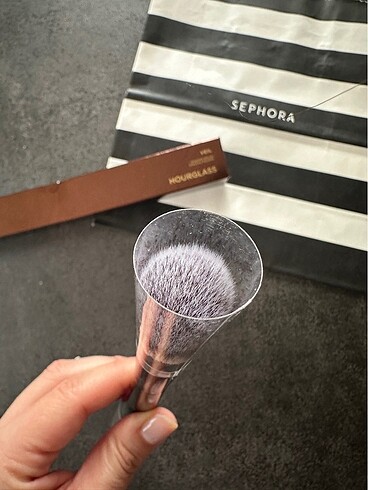 Hourglass Hourglass Veil Powder Brush Pudra Fırça