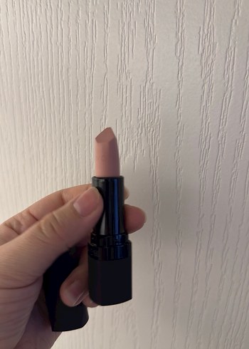 Bej Renkli Açık Ton Ruj - Görsel 3