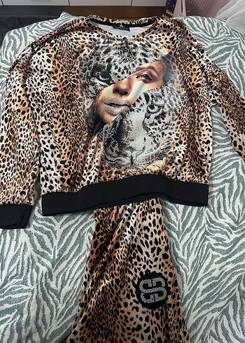 Alt üst kadife takım - Görsel 3