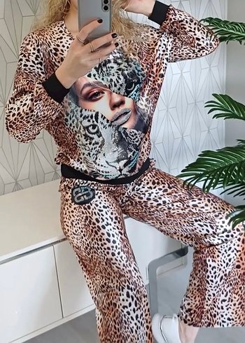 Alt üst kadife takım - Görsel 2