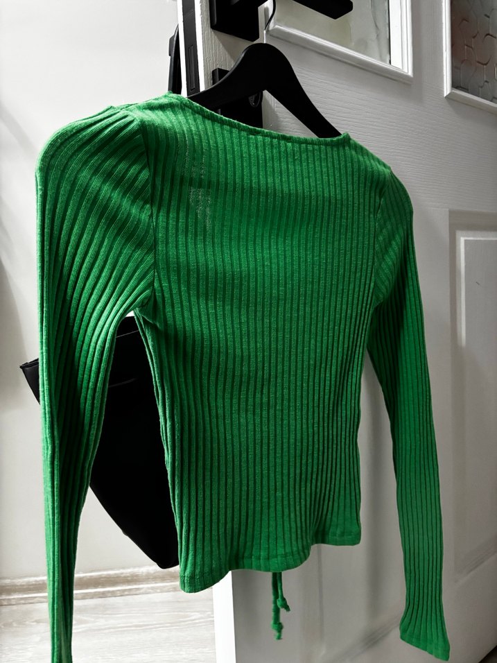 Uzun Kollu, V Yakalı Yeşil Kadın Bluz - Görsel 3