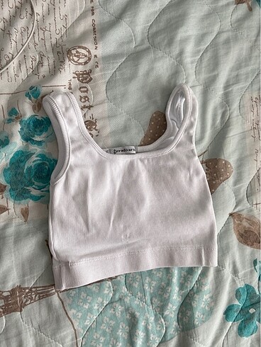 Stradivarius crop