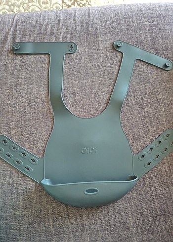 Oioi Gri Silikon Bebek Önlüğü - Görsel 2