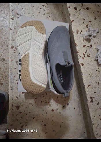 Adidas Gri Erkek Spor Ayakkabı Velcro - Görsel 4