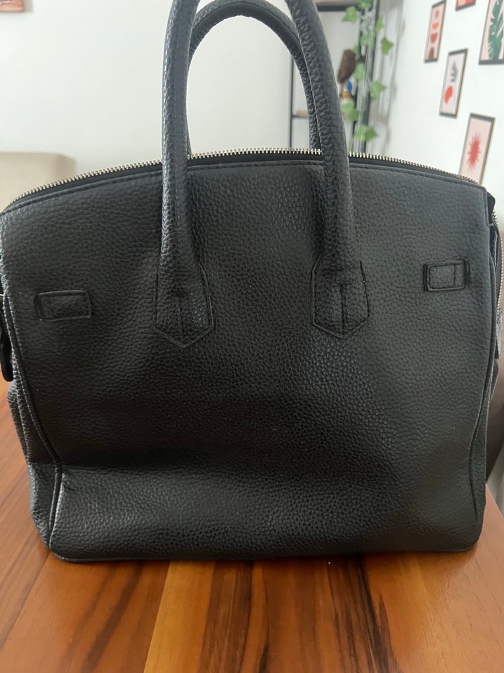 Klasik Siyah Deri Tokalı Kadın Çanta - Görsel 2