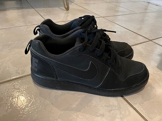 Nike spor ayakkabı