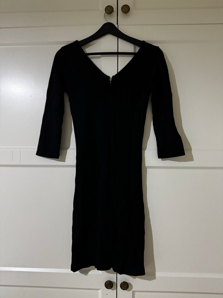 Siyah V Yaka Fermuarlı Uzun Kollu Kadın Bluz - Görsel 3