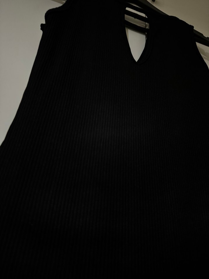 V Yaka Siyah fitilli Uzun Elbise - Görsel 3