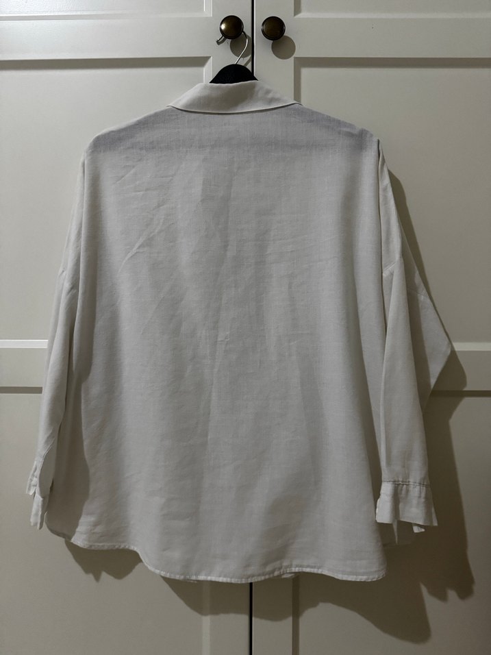 Düğmeli Beyaz Keten Gömlek standart beden - Görsel 3