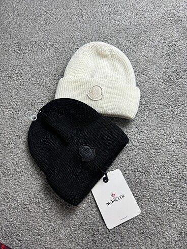 Moncler Moncler Siyah Bere