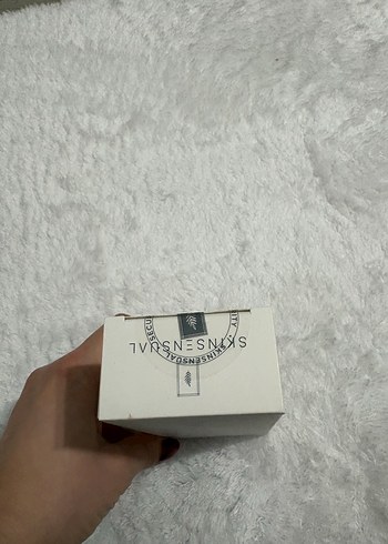 Skinsensual SPF 50+ BB Cream  Light (50 ml) | Sıfır - Görsel 2