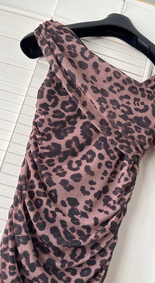 Leopar Desenli Uzun Drapeli Kadın Elbise - Görsel 2