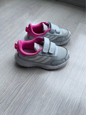 Adidas Kız çocuk spor ayakkabı