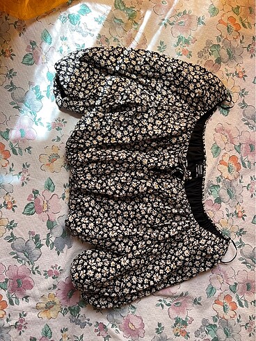 Bershka CROP BLUZ