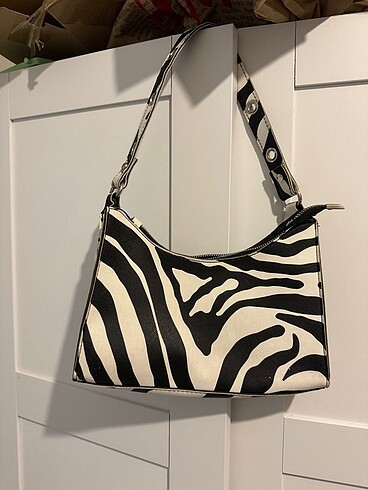 Zebra kol çantası