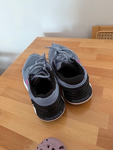 40 Beden Under armour charged kadın ayakkabı 40 numara