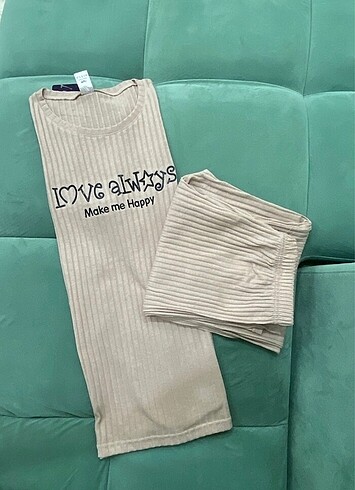 Diğer kadın pijama takımı