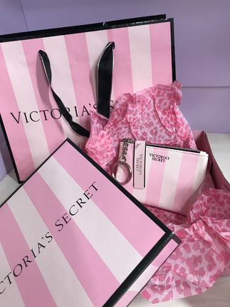 Victoria's Secret Küçük Cüzdan Anahtarlık