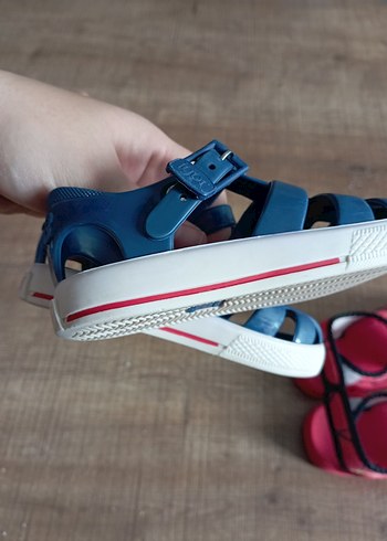 23 Beden mavi Renk Mavi Tokalı Erkek Çocuk Sandalet