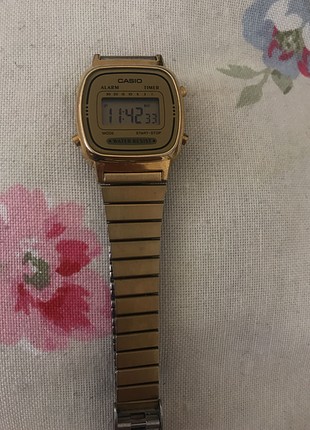 Casio Casio retro saat