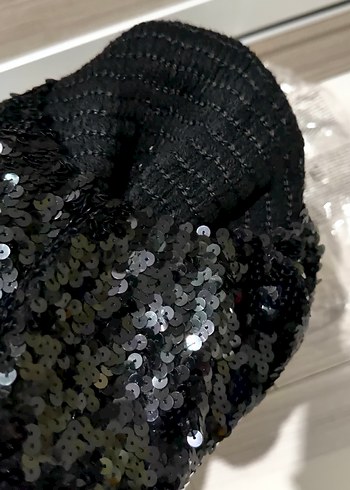 Siyah Kadın Puantiyeli Bere - Görsel 5