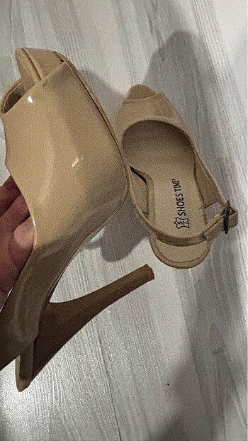 Krem rugan ince topuklu ayakkabı 35 no #topukluayakkabı #ruganay - Görsel 7