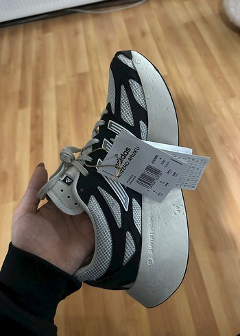 Adidas spor ayakkabı - Görsel 2