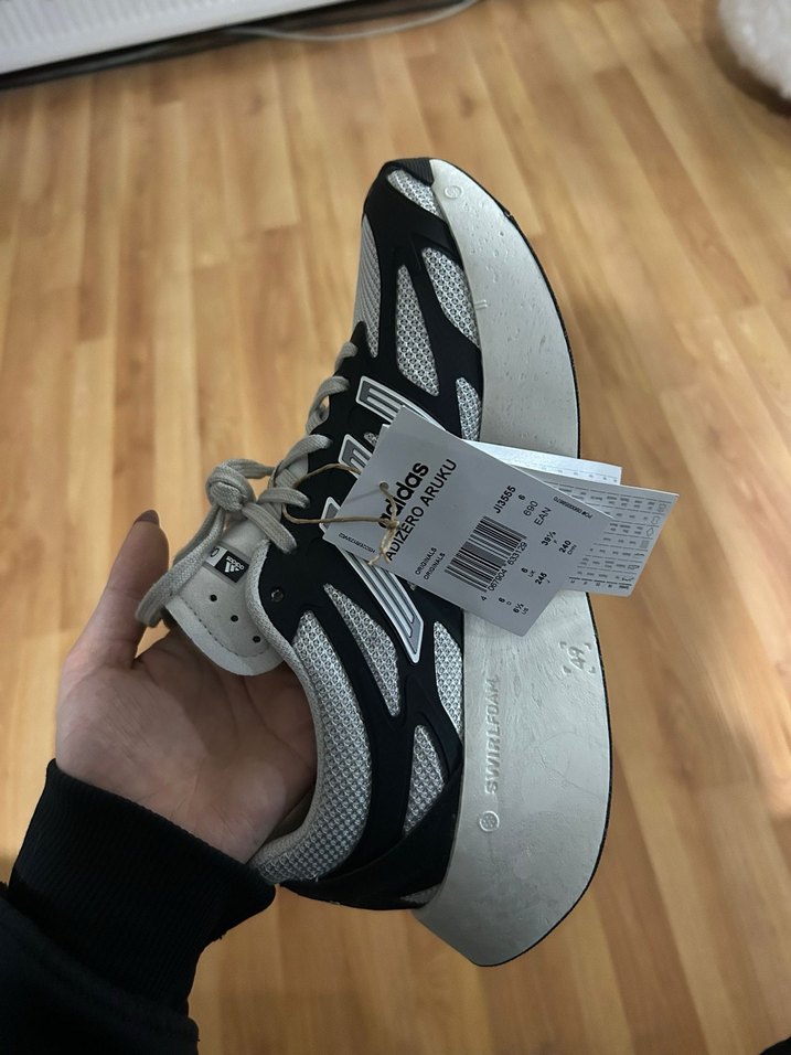 Adidas spor ayakkabı - Görsel 2