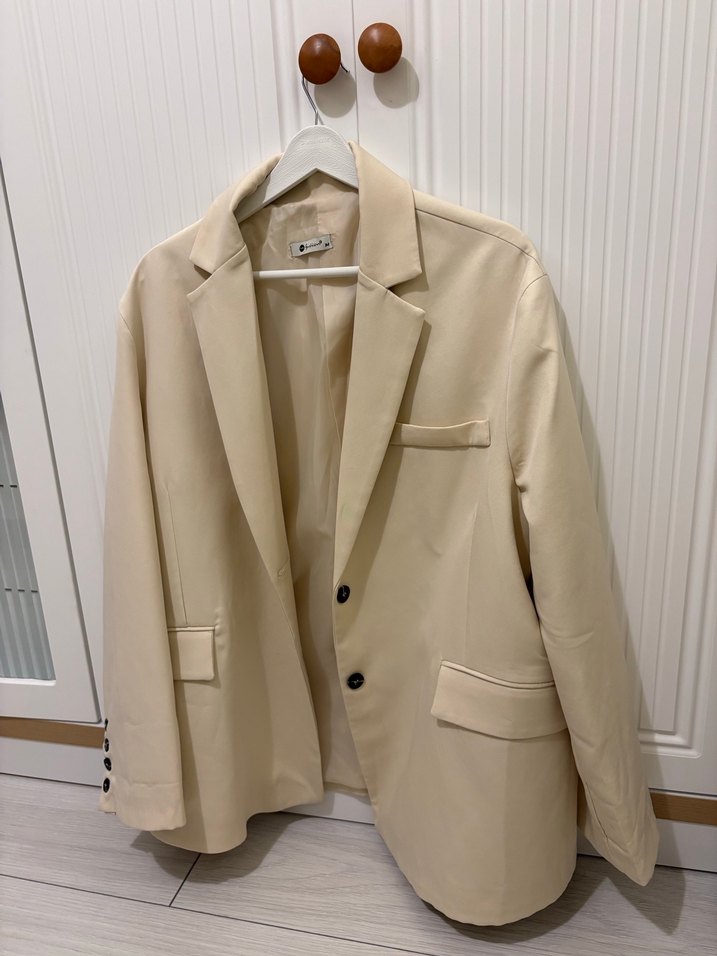 Düğmeli krem oversize blazer - Görsel 2