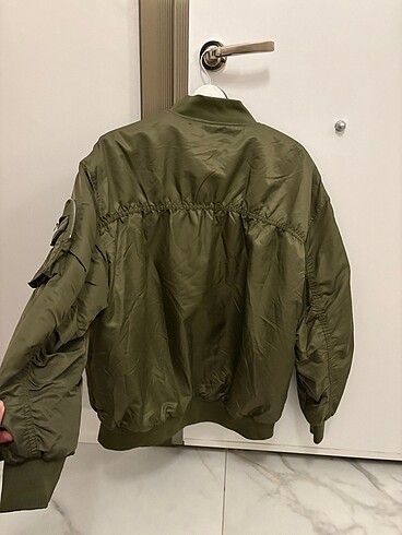 l Beden Bershka haki bomber ceket