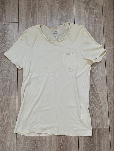 Mavi tshirt