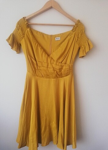muun sarı elbise 
