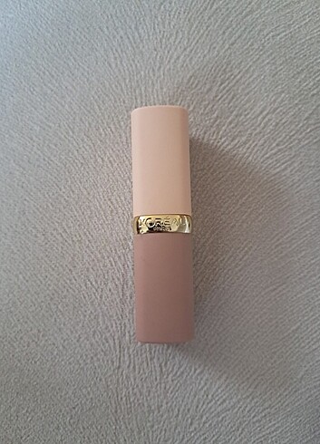 Beden bordo Renk Loreal paris ruj