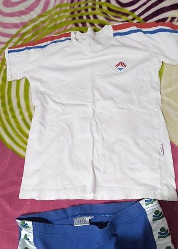 Erkek Çocuk Mavi Şort ve Beyaz Kısa Kollu Tişört - Görsel 3