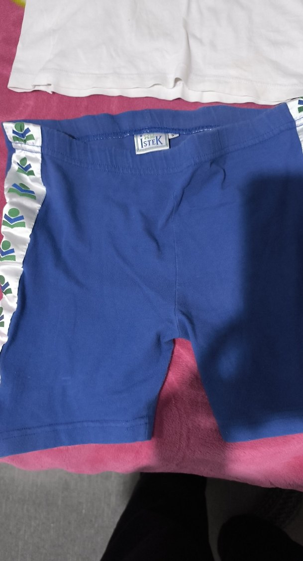 Erkek Çocuk Mavi Şort ve Beyaz Kısa Kollu Tişört - Görsel 4