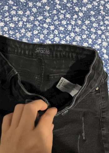 Defacto Kadın Siyah Loose Fit Denim Şort