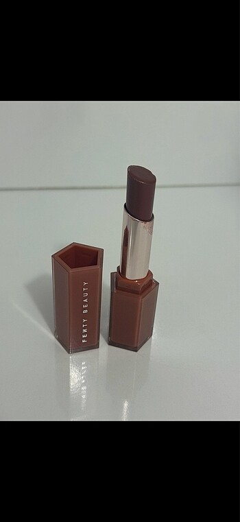 Fenty Beauty Fenty Gloss Bomb Stick Spice Cold