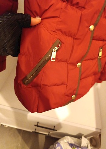 Düğmeli Kırmızı Kadın Kışlık Mont - Görsel 3