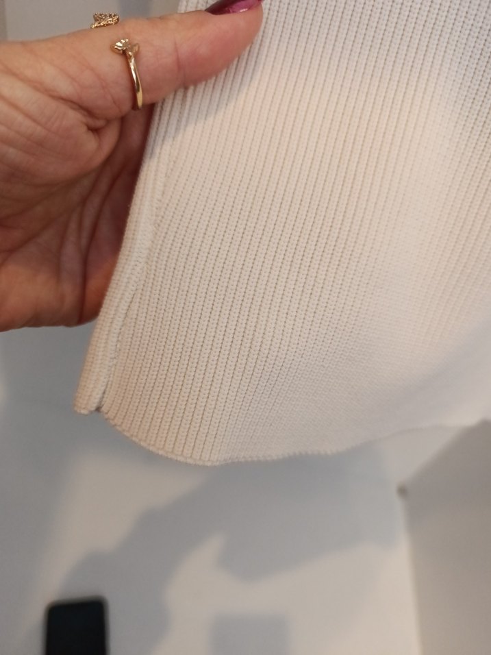 Beyaz Kısa Kesim Kadın Triko - Görsel 5