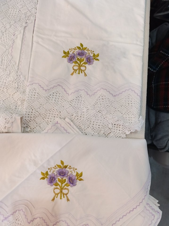 Beyaz Kısa Kesim Kadın Triko - Görsel 3