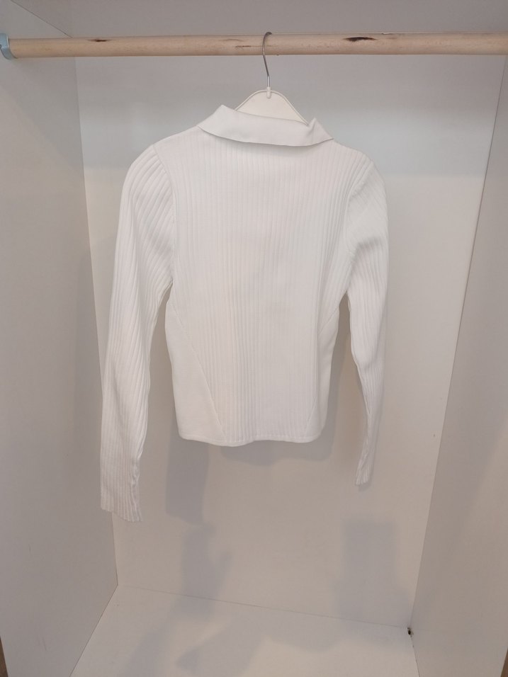 Beyaz Pamuklu Uzun Kollu bayan Bluzu - Görsel 4