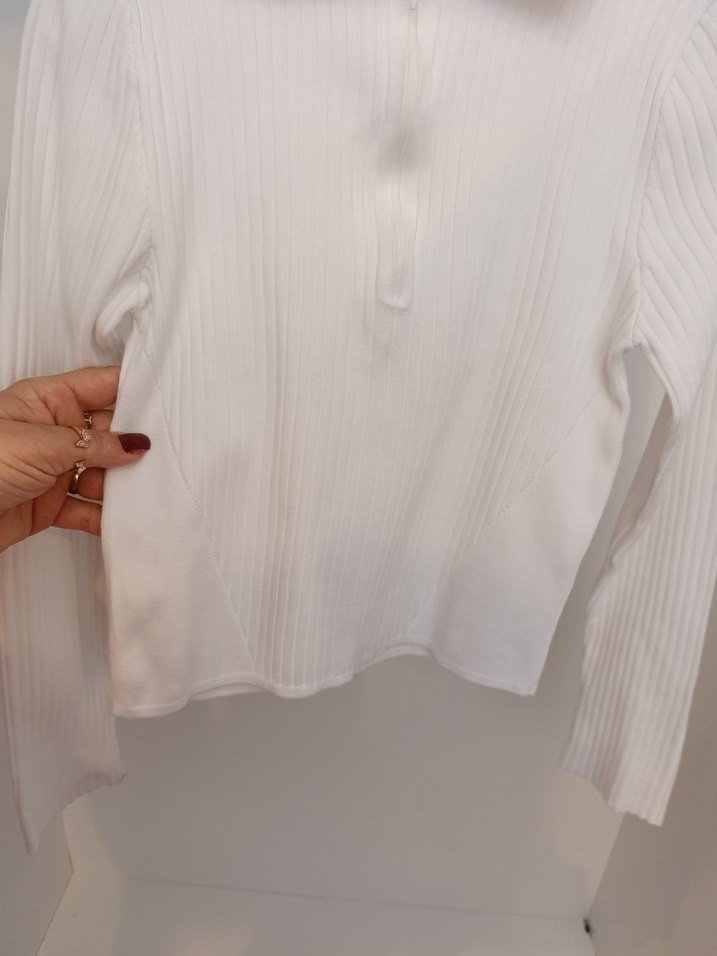 Beyaz Pamuklu Uzun Kollu bayan Bluzu - Görsel 3