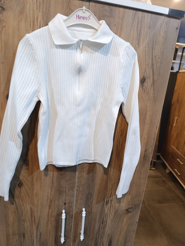 Beyaz Düğmeli Polo Yaka Kadın Triko - Görsel 3