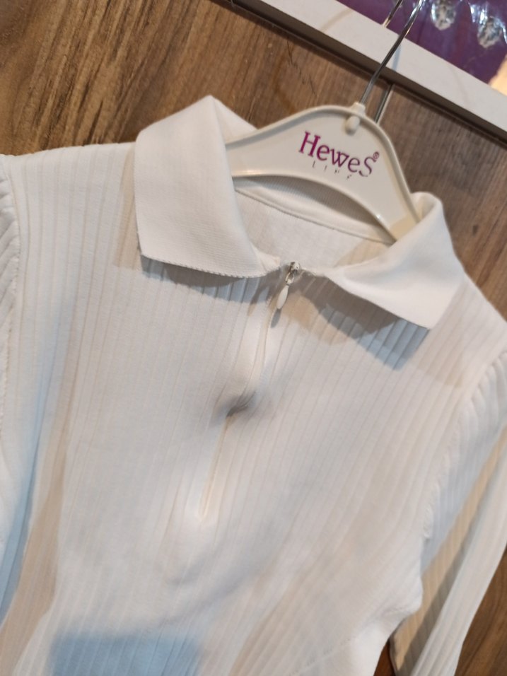 Beyaz Düğmeli Polo Yaka Kadın Triko - Görsel 4