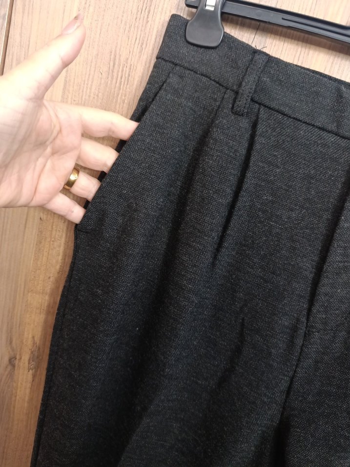 Gri Keten Kemerli Rahat Kesim Erkek Pantolon - Görsel 2