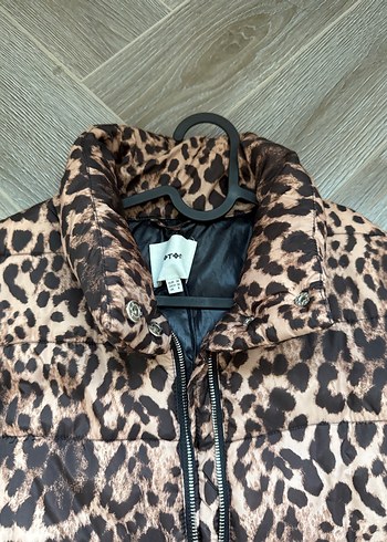 Kahverengi Leopar Desenli Kadın Mont - Görsel 3