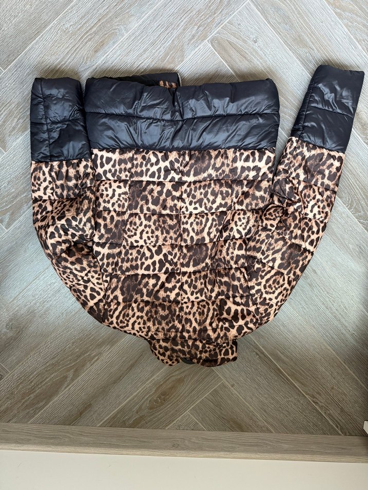 Kahverengi Leopar Desenli Kadın Mont - Görsel 4