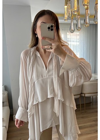 Ekru Uzun Kollu Fırfırlı Bluz - Görsel 5