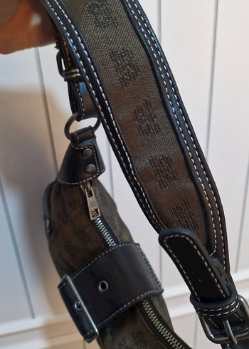  Beden kahverengi Renk Pull&bear kahverengi logolu çanta